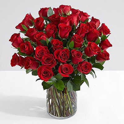 Order Red Roses for Valentine Day Lahore - FromYouFlowers.pk
