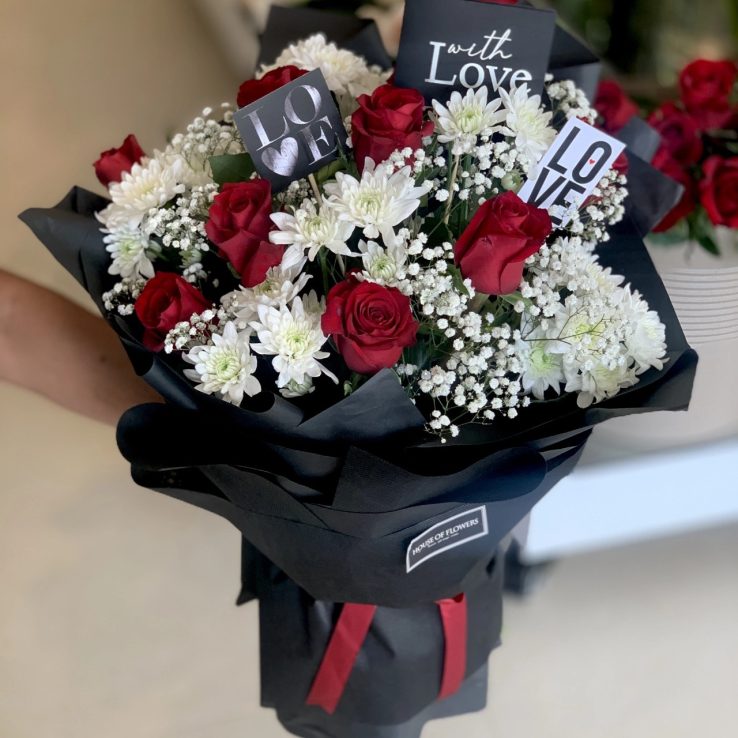 Love Flowers Valentine's Day Pakistan - FromYouFlowers.pk