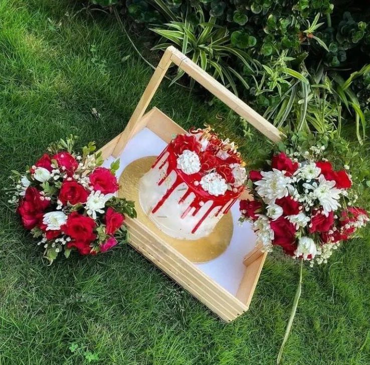 Anniversary Flower Delivary Lahore -Fromyouflowers.pk