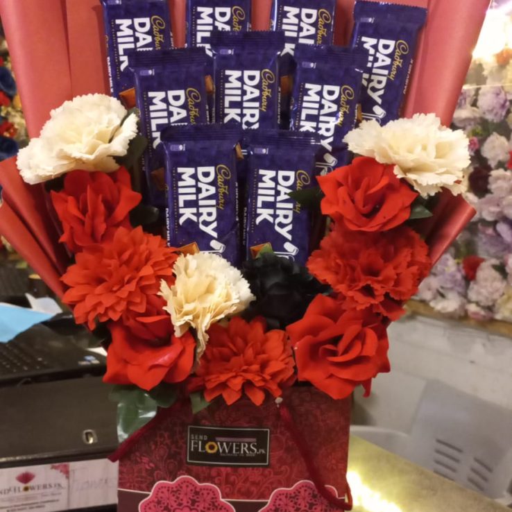 Chocolate Gift Box Lahore - Fromyouflowers.pk