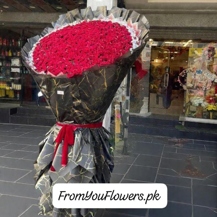 Send Valentine's Flowers to Lahore - FromYouFlowers.pk