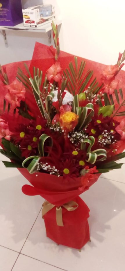 Valentine Flowers Online Delivery - FromYouFlowers.pk