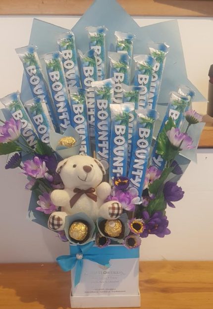 Chocolates and Gifts Delivery Lahore - FromYouFlowers.pk