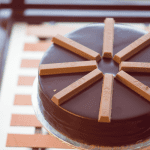 KITKAT Love Cake