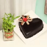 Valentine's Day Cakes Lahore - FromYouFlowers.pk