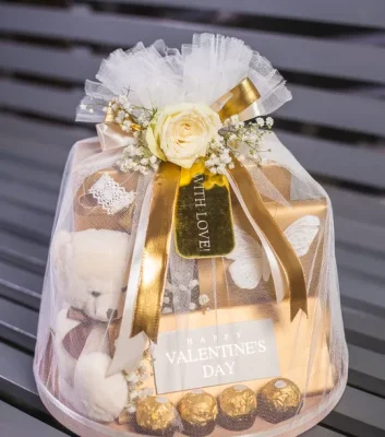 Valentine's Gifts Lahore - FromYouFlowers.pk