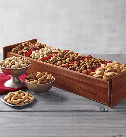 Mother’s Day Best Nuts And Dry Fruits Basket