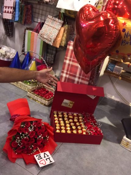 Anniversary Flowers Deal Lahore - FromYouFlower.pk