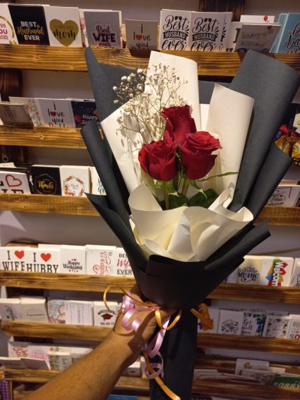 Bouquet of Roses Lahore - Fromyouflowers.pk