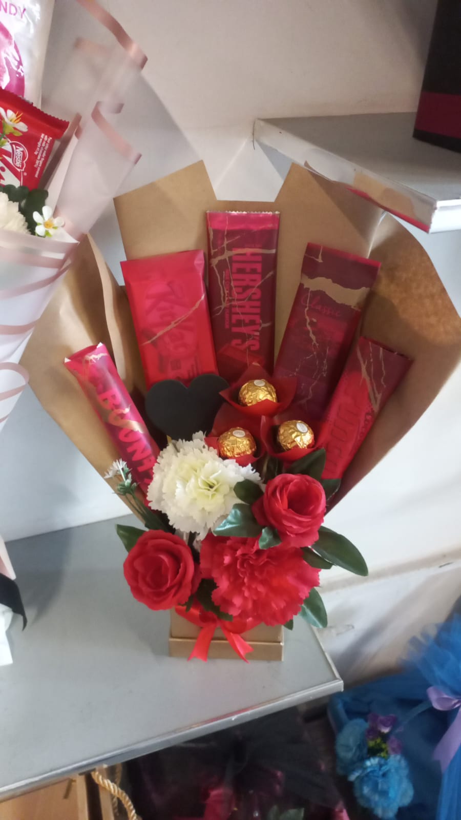 Valentines Gift - Fromyouflowers.pk