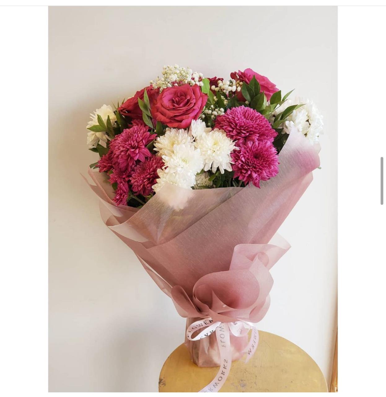 Best Flowers Bouquet in Karachi - FromYouFlowers.pk