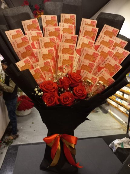 Money Bouquet with Roses Lahore - FromYouFlowers.pk