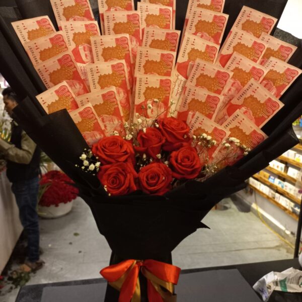 Money Bouquet with Roses - FYF Pakistan