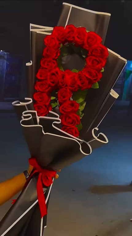 Rose with Letter R Pakistan - FromYouFlowers.pk