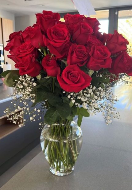 Long Stem Red Roses Pakistan - FromYouFlowers.pk