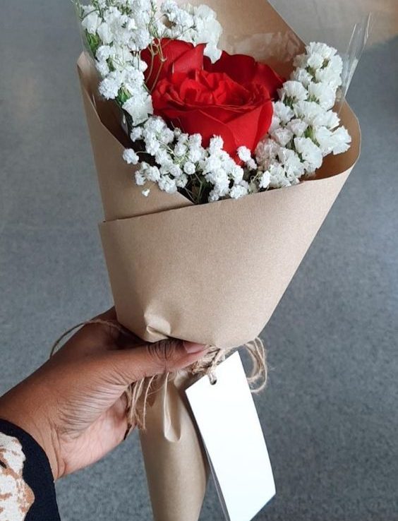 Flower Bouquet Delivery Pakistan - FromYouFlowers.pk