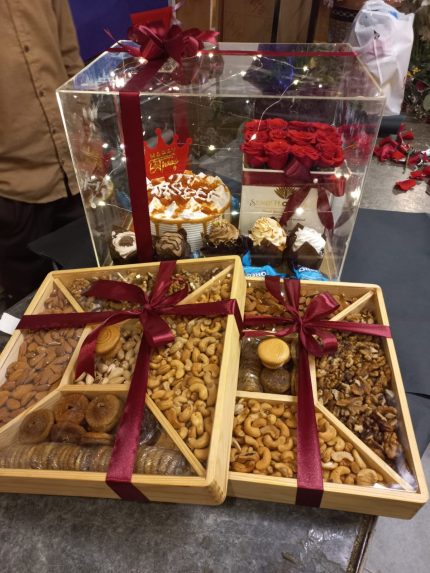 Valentine's Day Gifts Lahore - FromYouFlowers.pk