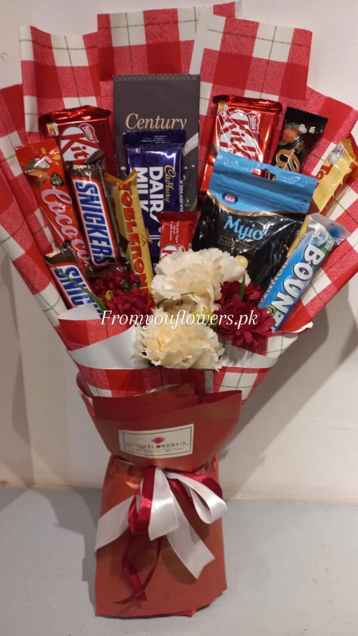 Valentine Gifts to Pakistan from Europe - FromYouFlowers.pk