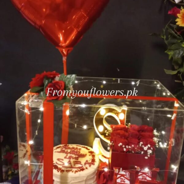 Send Valentine Gifts to Lahore from UK - FromYouFlowers.pk
