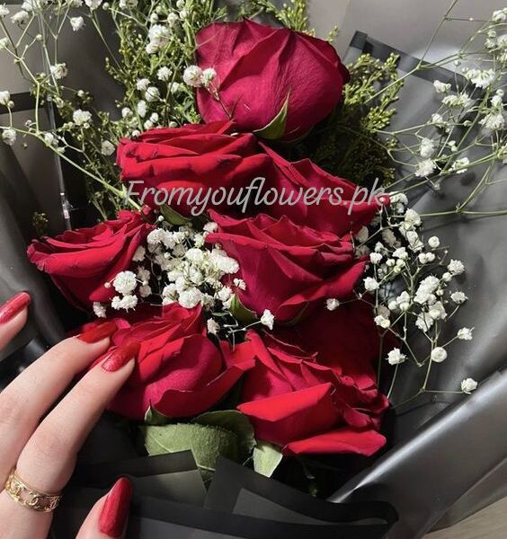 Valentine Flower Bouquet - FromYouFlowers.pk
