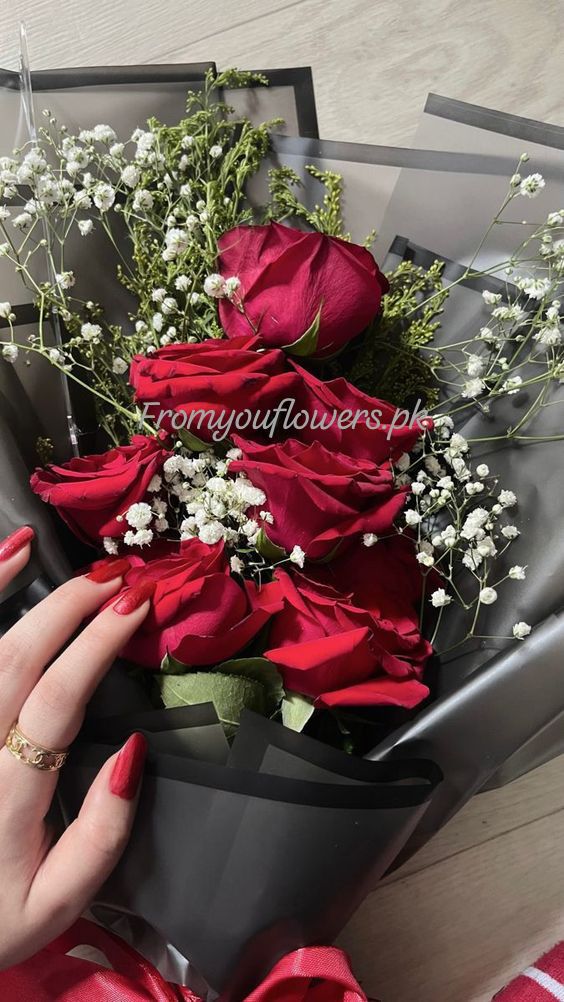 Valentine Flower Bouquet - FromYouFlowers.pk