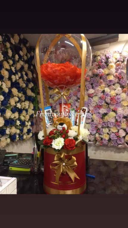 Valentines Gift Box Delivery Lahore - FromYouFlowers.pk