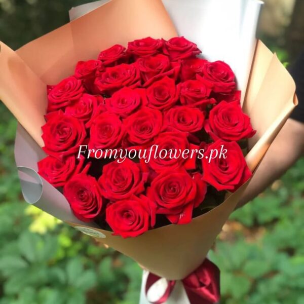 Valentine Bouquet to Pakistan - FromYouFlowers.pk