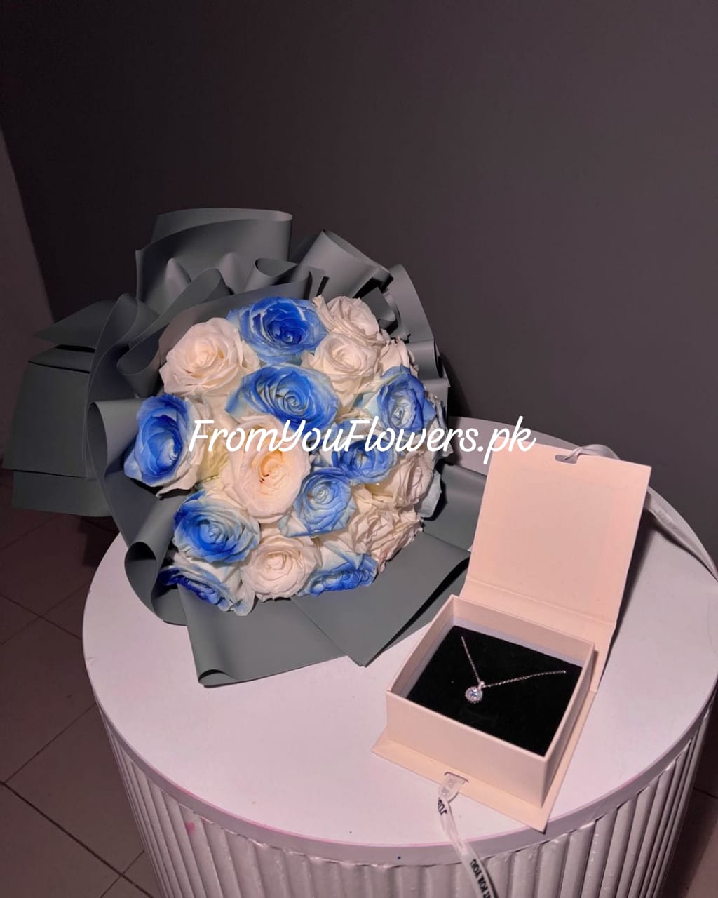 Online Gift Hub Lahore - FromYouFlowers.pk