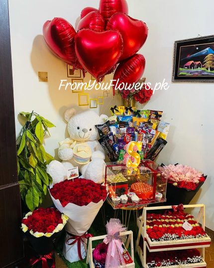 Valentine's Day Flowers and Gifts Lahore - FromYouFlowers.pk