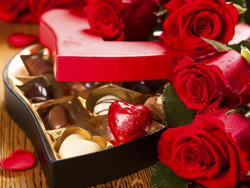 Valentine's Day Chocolate and Flower Delivery in Pakistan: The Sweetest Gift for Your Loved One - FromYouFlowers.pk