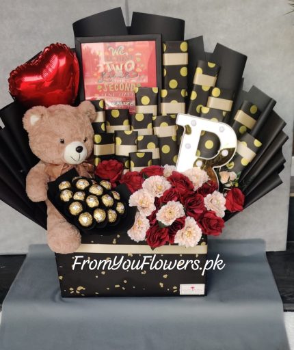 Send Valentine Gifts to Lahore from Australia - FromYouFlowers.pk