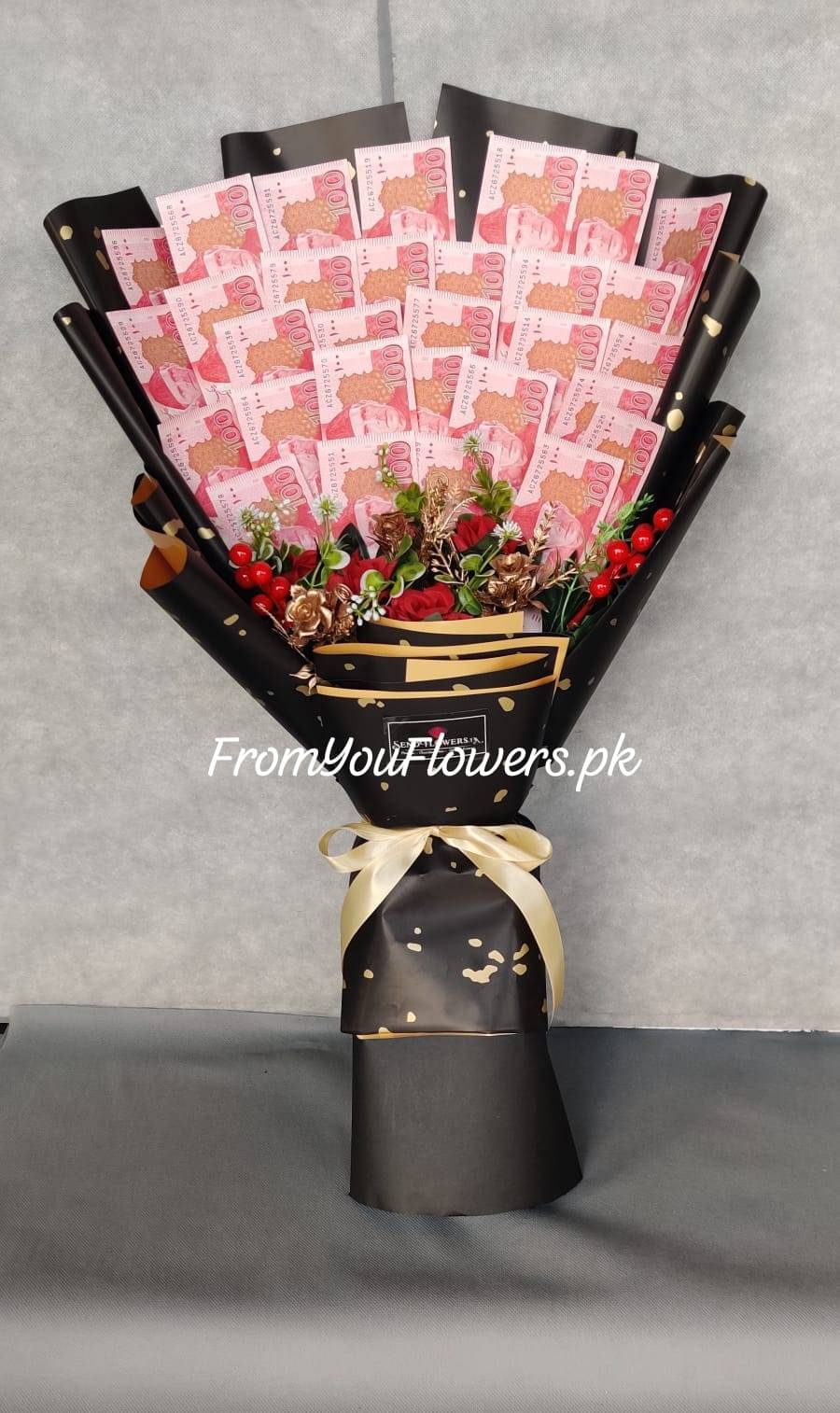 Floral Magic Eid Gifts Delivery Pakistan - FromYouFlowers.pk