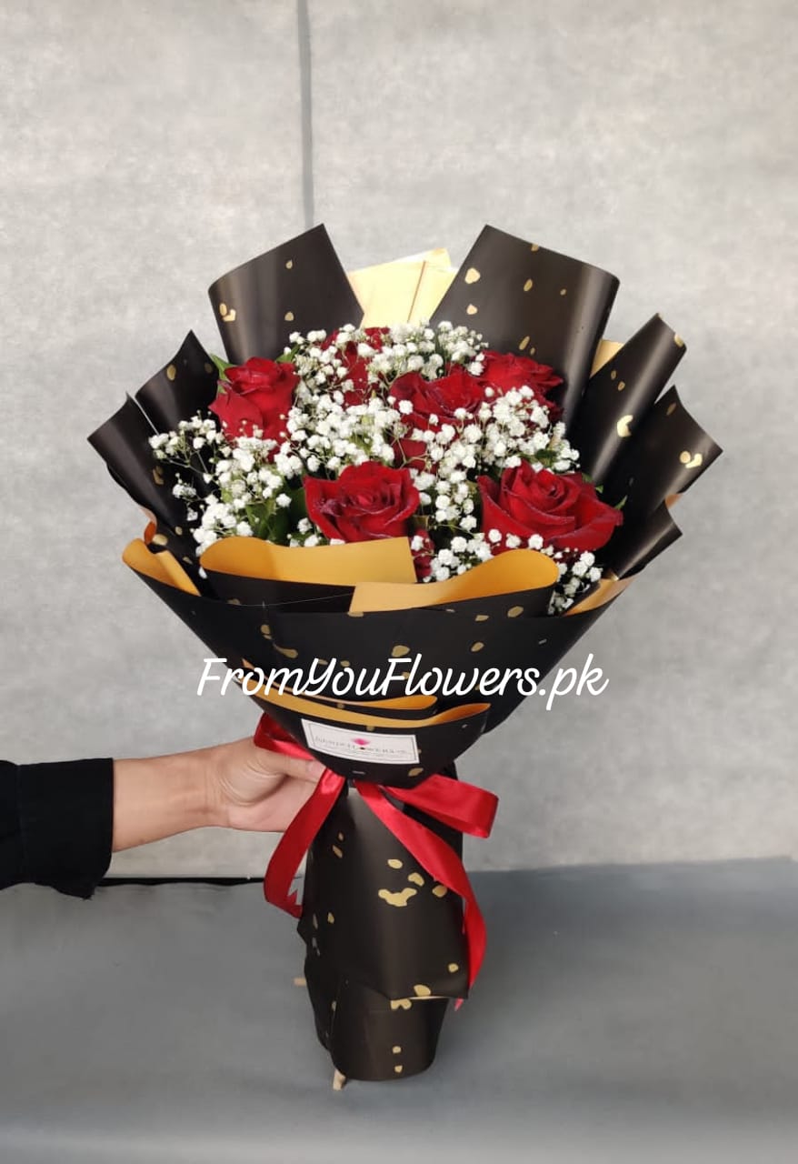 Beautiful Melody Valentine Bouquet Delivery Pakistan - FromYouFlowers.pk