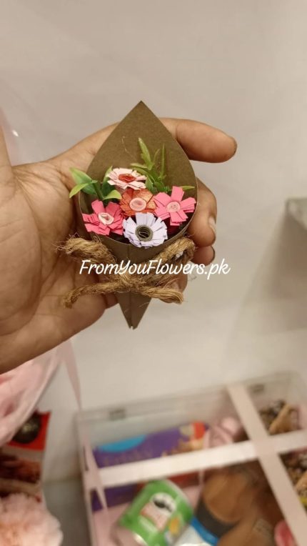 Mini Flower Bouquet Lahore - FromYouFlowers.pk
