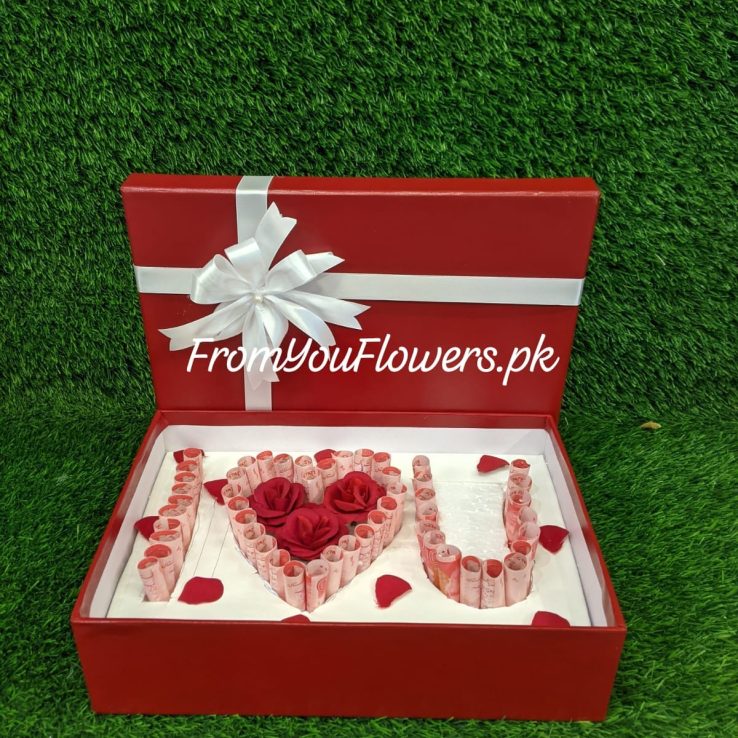 Roses and Cash Lahore - FromYouFlowers.pk
