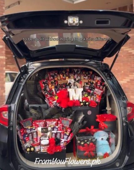 Anniversary Surprise in Car Lahore - FromYouFlowers.pk
