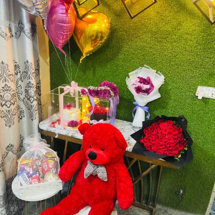Valentine Gifts Shop Lahore - FromYouFlowers.pk