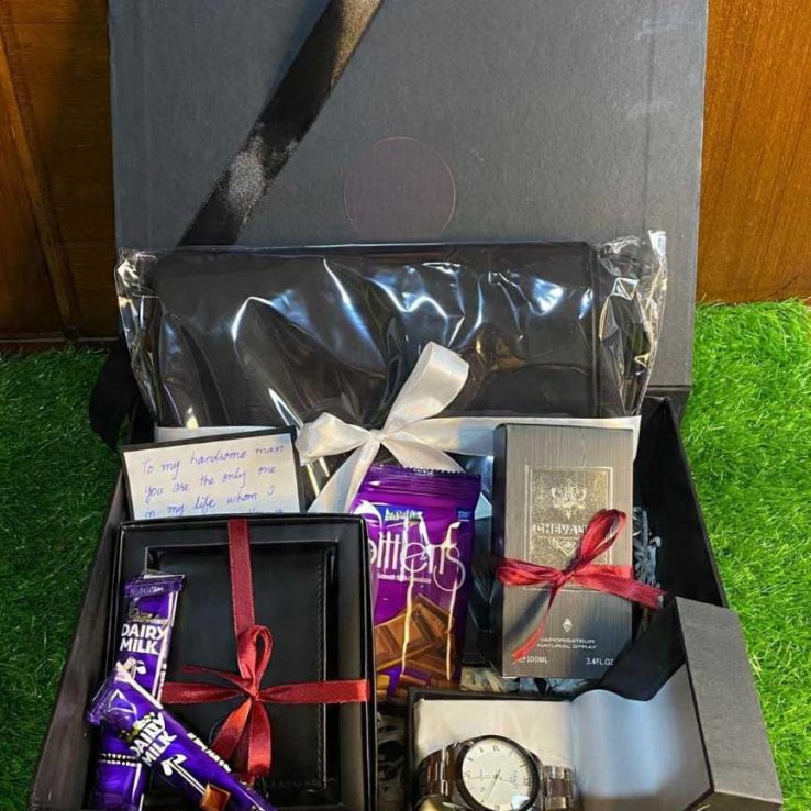 Valentine's Day Gifts for him Lahore - FromYouFlowers.pk