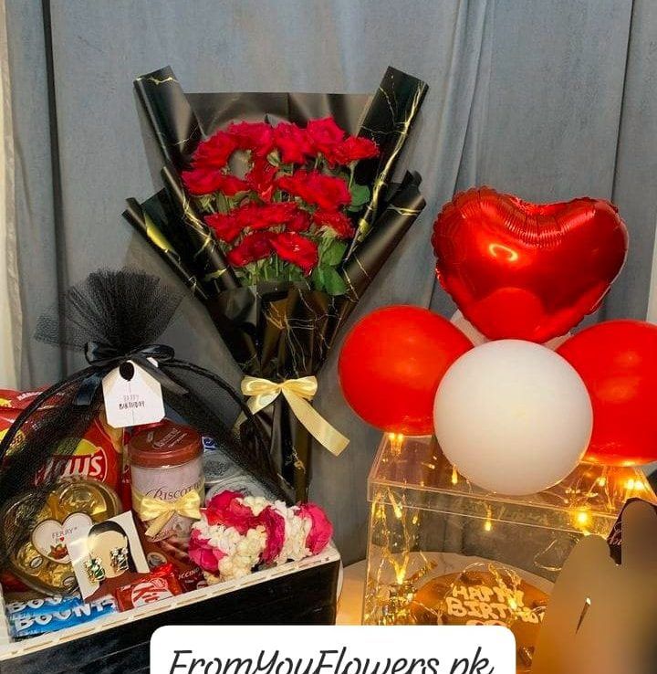 Valentine Day Gifts Online Lahore - SendFlowers.pk