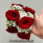 Red Rose and Baby Breath Gajray Lahore - FromYouFlowers.pk